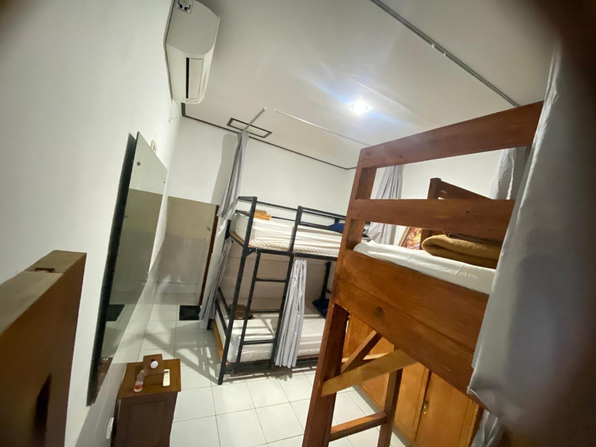My Art Hostel Batununggul Exterior foto